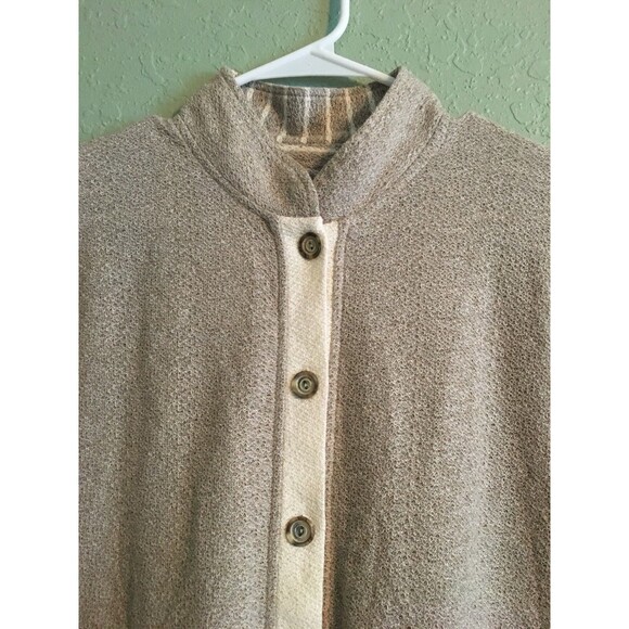 Cafe au Lait Canada Women's Button Closure Textured Terry Jacket size M - Picture 3 of 5